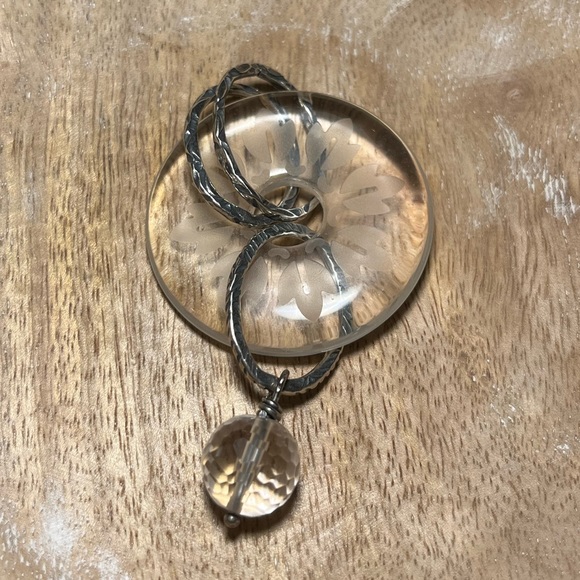 Silpada 925 Sterling Silver Etched Glass Crystal Round Donut Dangle Pendant - Picture 2 of 15